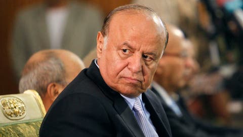 الرئيس اليمني ينقل كامل صلاحياته الرئاسية لمجلس القيادة الرئاسي