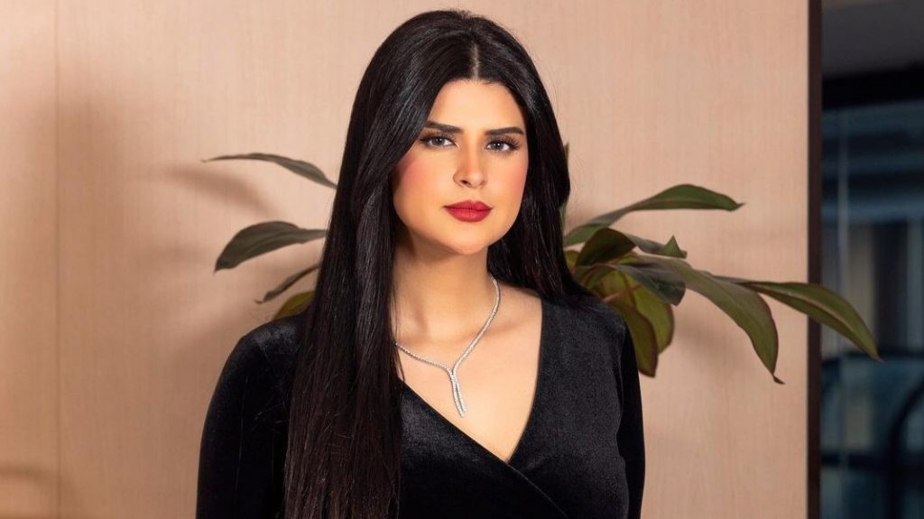 عن خلافها مع دنيا بطمة...سلمى رشيد تحسم الجدل وتؤكد محبتها الكبيرة لها