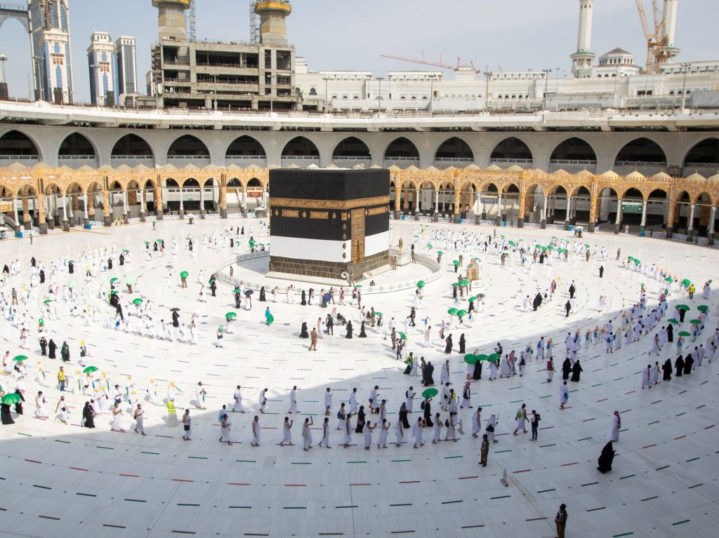 وزارة السياحة تعلن معاقبتها عددا من وكالات الأسفار