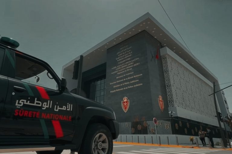 طنجة ..تنسيق بين الأمن و"الديستي "يطيح بمورد زوارق لشبكات تنظيم الهجرة غير المشروعة