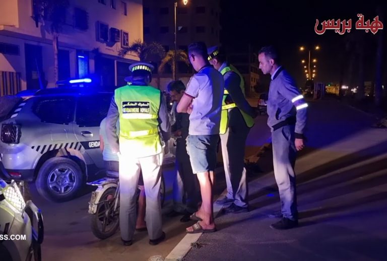 بالفيديو.. درك تيط مليل يقود حملة ضخمة ضد الدراجات النارية المعدلة و المشتبه بهم
