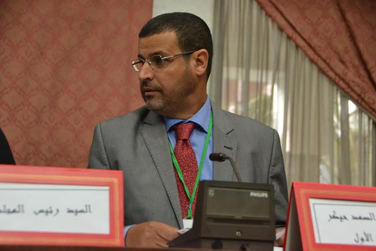 البيجيدي حيكر يحتقر المرأة المغربية و مستشارو مجلس المدينة ينتفضون ضده