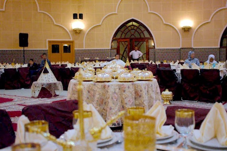 قاعات الحفلات تسترجع نشاطها بعد الجائحة وموسم الأعراس يرفع أسعار الحجوزات