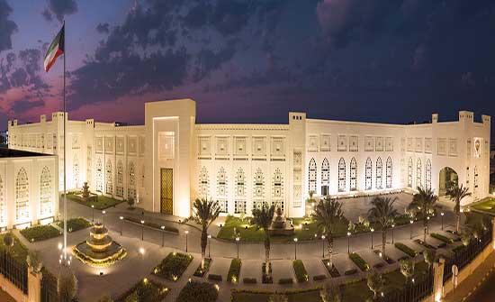 بعد قطر.. الكويت تستدعي سفير الهند بسبب الإساءة للنبي محمد