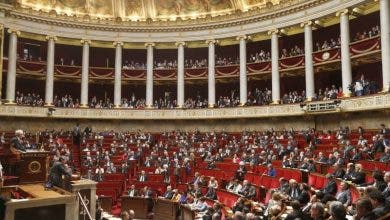 Photo of نواب عرب يحافظون على مناصبهم في البرلمان الفرنسي