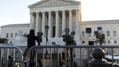 Photo of المحكمة العليا الأمريكية تلغي حق المرأة في الإجهاض