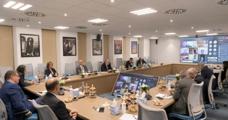 الأحرار” يشيد بشجاعة الحكومة لمجابهة شتى التحديات