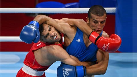 الألعاب المتوسطية .. الملاكم المغربي محمد حموت يهدي المغرب ثاني ميدالية ذهبية