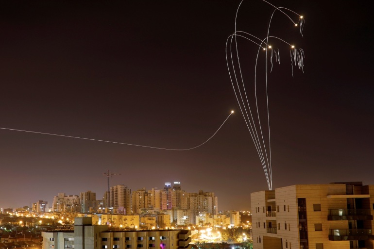 سرايا القدس تعلن إطلاق أكثر من 100 صاروخ باتجاه إسرائيل