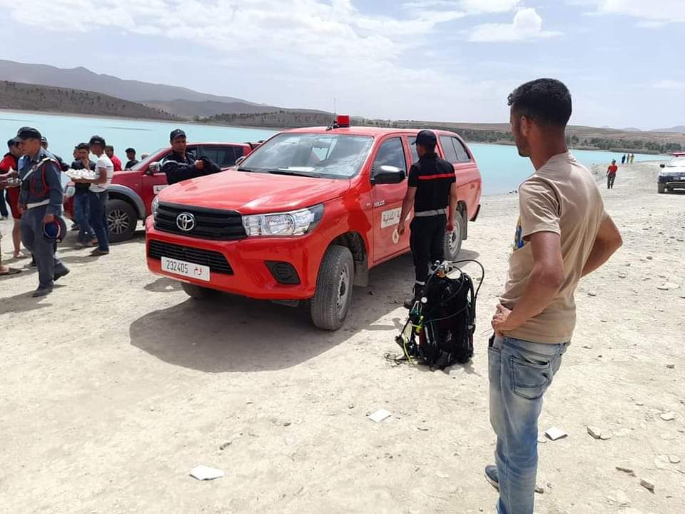 ميدلت .. فرقة الغطاسين تنجح في انتشال جثة الشاب المهدي ببحيرة تسليت