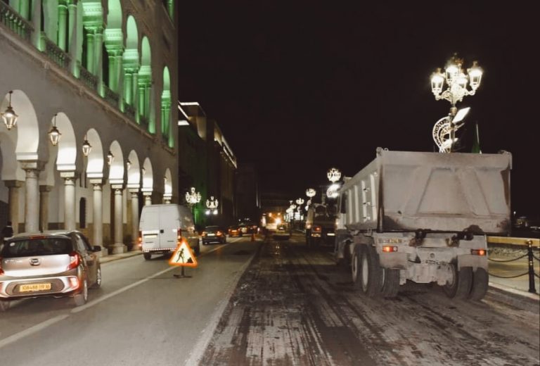 صحافية جزائرية للرئيس ماكرون...كنت سببا في اصلاح وتكسية طرقات العاصمة