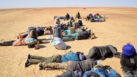 العثور على جثث يُعتقد أنها لمهاجرين بين ليبيا والسودان