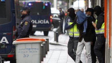 Photo of معلومات من المخابرات المغربية تجر ارهابيين لقبضة الامن في اسبانيا والنمسا