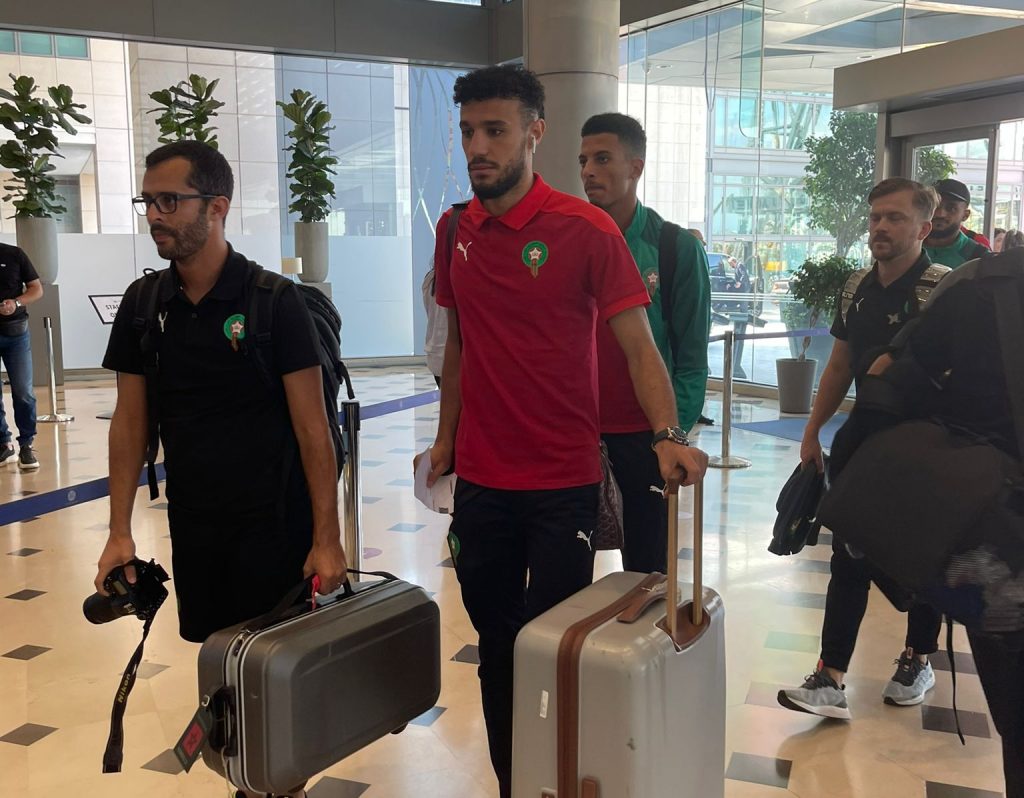 برشلونة: وصول بعثة المنتخب الوطني إلى المطار والقنصلية تخصص إستقبالا رسميا للوفد