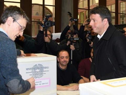 الإيطاليون يدلون بأصواتهم في الانتخابات التشريعية