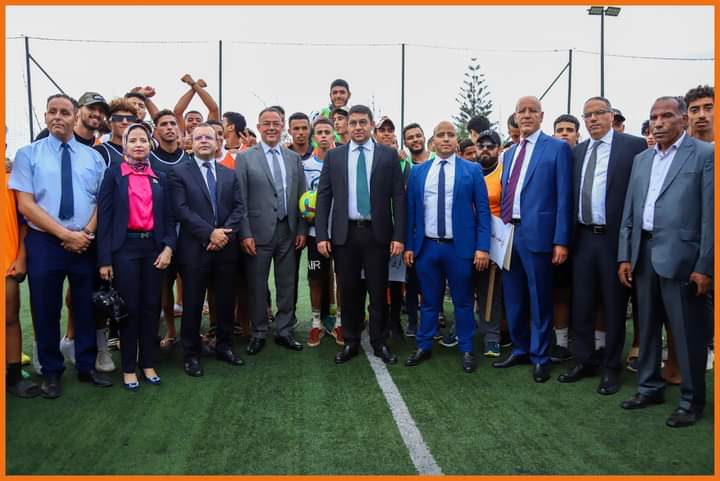 لقجع وبنسعيد يعطيان انطلاقة دوري الأحياء لكرة القدم "الطريق إلى المونديال"