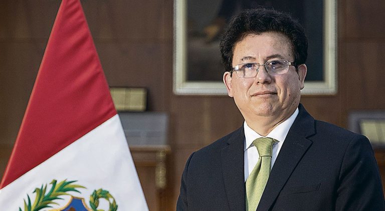 وزير بالبيرو يستهجن مزاجية الرئيس حيال قضية الصحراء المغربية
