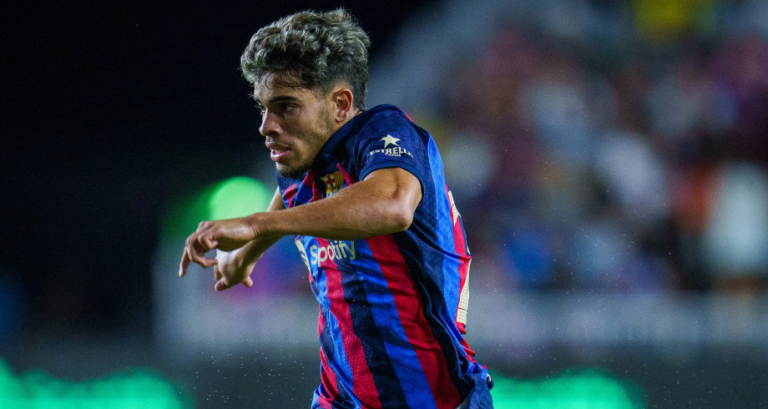 برشلونة يعير الزلزولي إلى فريق أوساسونا بعد تجديد عقده