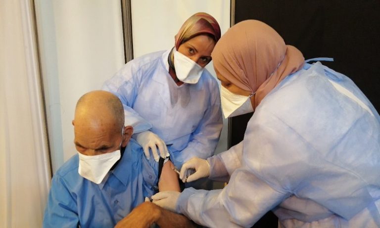 وزارة الصحة: "عدد الأشخاص الذين تلقوا جرعة لقاح واحدة على الأقل لامس 25 مليون"