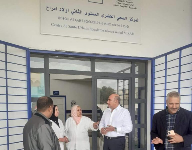 برلماني يعري واقع الصحة بسطات..."طبيب هاذي عامين ماجاء"