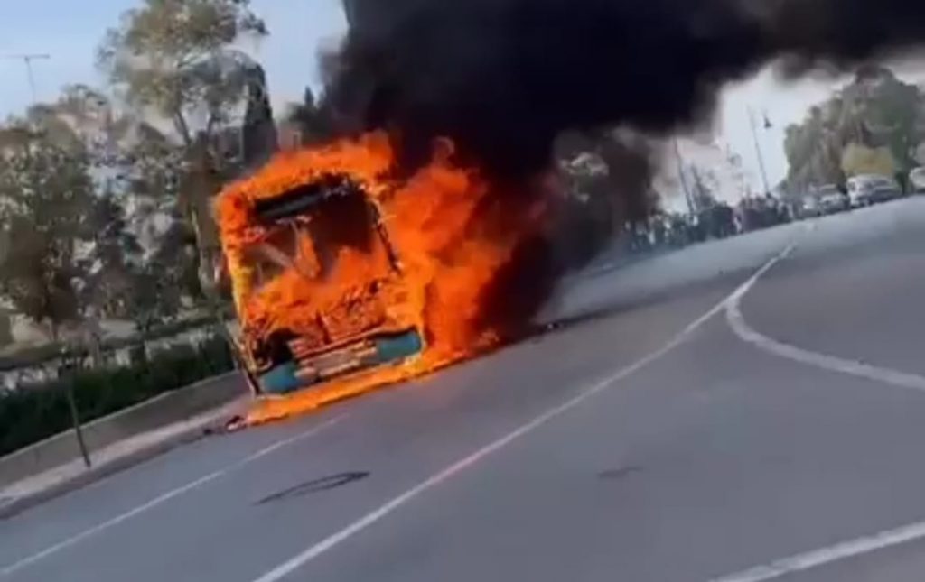 احتراق حافلة للنقل الحضري تابعة لشركة "ألزا" بطنجة