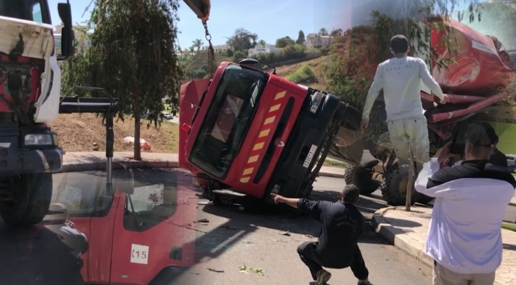 طنجة ..اصابة 5 عناصر من الاطفاء في انقلاب شاحنة صهريجية