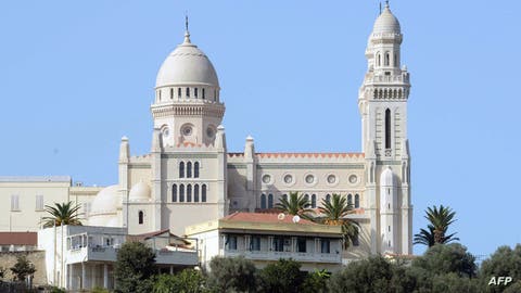 تقرير أميركي يسلط الضوء على “قمع الأقليات الدينية بالجزائر”