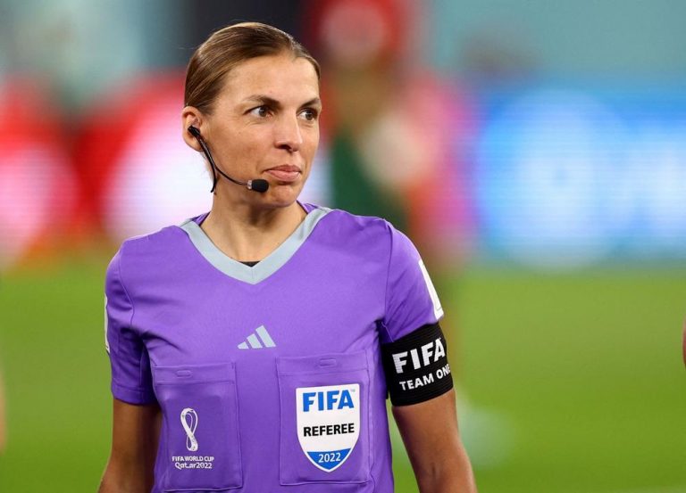 أول حكمة نسائية في تاريخ المونديال.. الفرنسية فرابار تقود لقاء ألمانيا و كوستاريكا