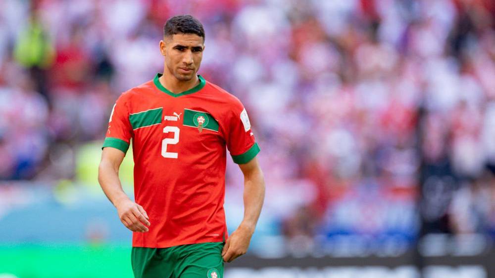 طبيب المنتخب الوطني: الحالة الصحية لحكيمي لا تدعو للقلق