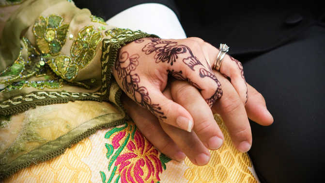 توجه حكومي لمنع الاحتيال في طلب تعدد الزوجات