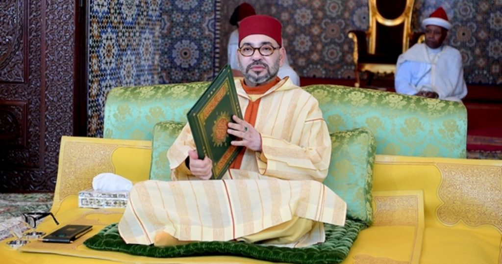 أمير المؤمنين يأمر بفتح المساجد التي تم تشييدها أو أعيد بناؤها أو تم ترميمها