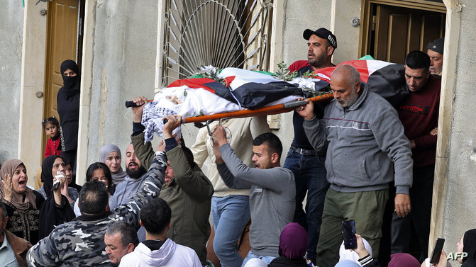 "لابيد" يأسف لم_قتل فتاة فلسطينية "برصاصة بالخطأ"