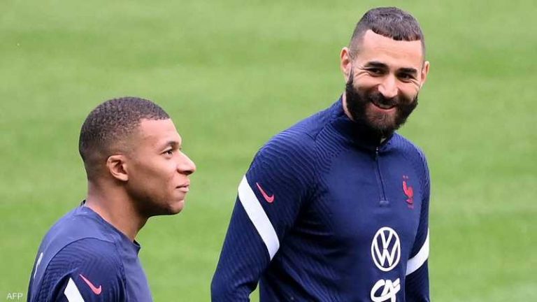 قبل مواجهة "الأسود".. بنزيمة للمنتخب الفرنسي: "هيا يا رفاق.. لقد اقتربنا"