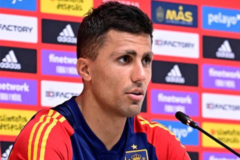 لاعب المنتخب الإسباني: مباراتنا أمام المغرب ستكون صعبة ومتكافئة