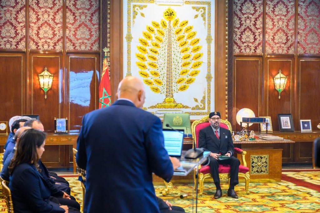 التراب: "المكتب الشريف للفوسفاط سيستثمر في الطاقة الشمسية و الريحية"
