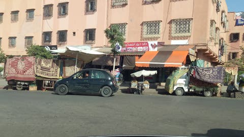 مراكش : ساكنة الحي المحمدي يطالبون والي الجهة بالتصدي للباعة المتجولين