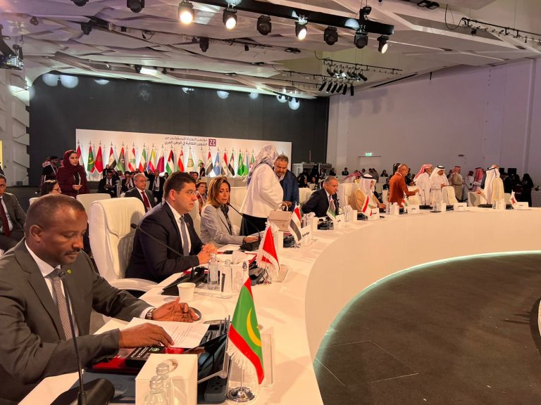 وزراء الثقافة العرب يهنئون المغرب بتألق الأسود