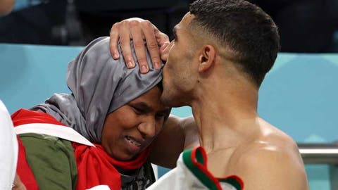إنجاز المنتخب المغربي بقطر يدفع المغاربة للاعتزاز بوطنيتهم والدفاع عن قيمهم