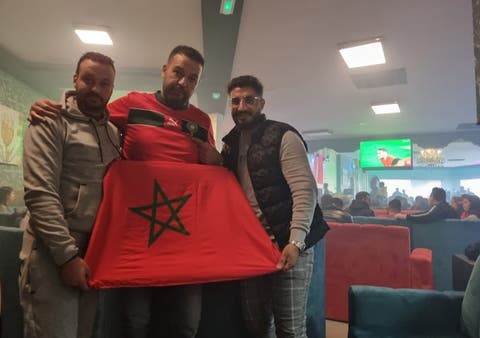 مغاربة إسبانيا يحبسون الأنفاس والقنصليات تدعو إلى التحلي بالروح الرياضية