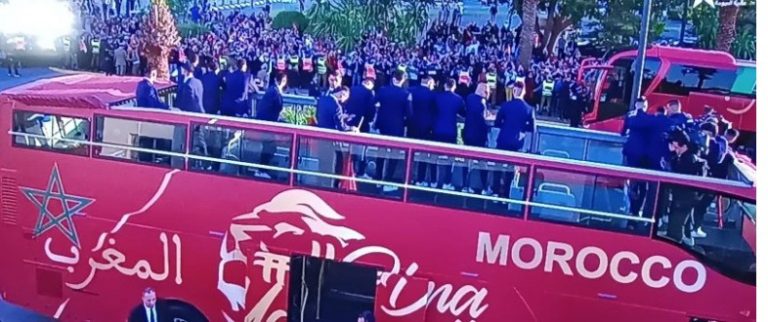 الحكومة عن تغطية استقبال "الأسود": "القنوات العمومية تقوم بعمل كبير ومهم"