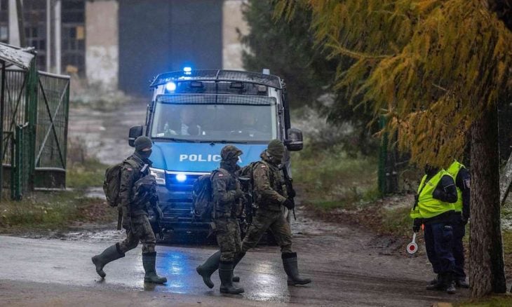 إصابة قائد شرطة بولندي بعد انفجار هدية تلقاها في أوكرانيا