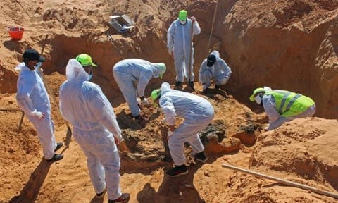 ليبيا : انتشال 18 ج__ثة من مقبرة جماعية في سرت