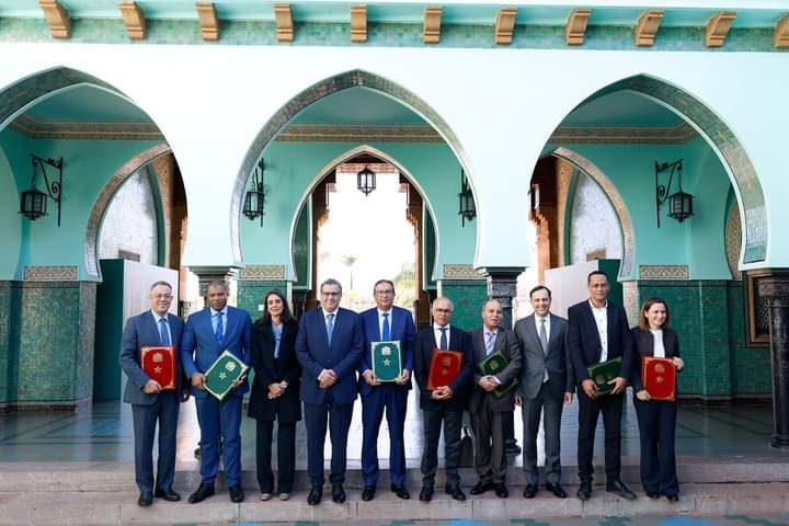 أخنوش يشرف على توقيع اتفاق بين وزارة بنموسى والنقابات التعليمية
