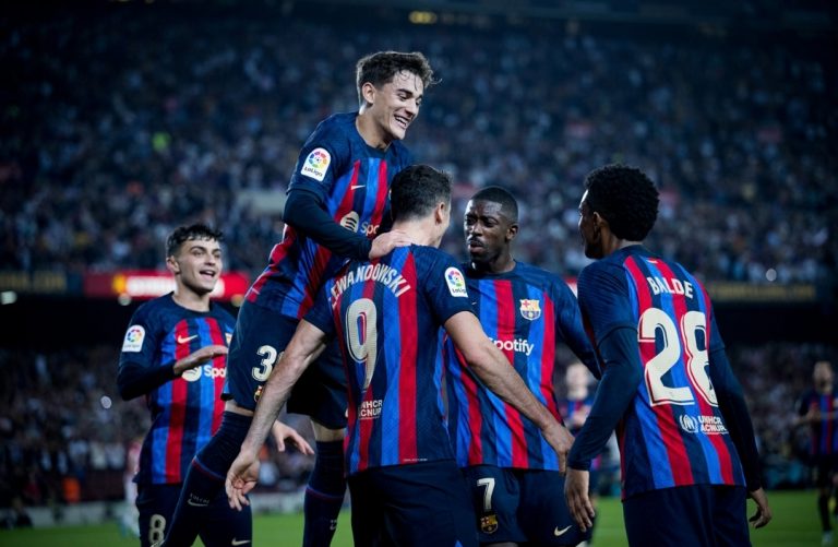 برشلونة يفوز على مدريد بثلاثية و يتوج بطلا للسوبر الإسباني