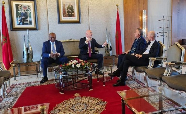 إنفانتينو وموتسيبي بالمغرب للمشاركة في سحب قرعة مونديال الأندية