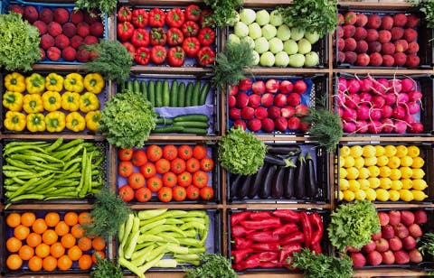 أكادير : ارتفاع متزايد  لأسعار الخضر والفواكه واختفاء بعضها في الاسواق
