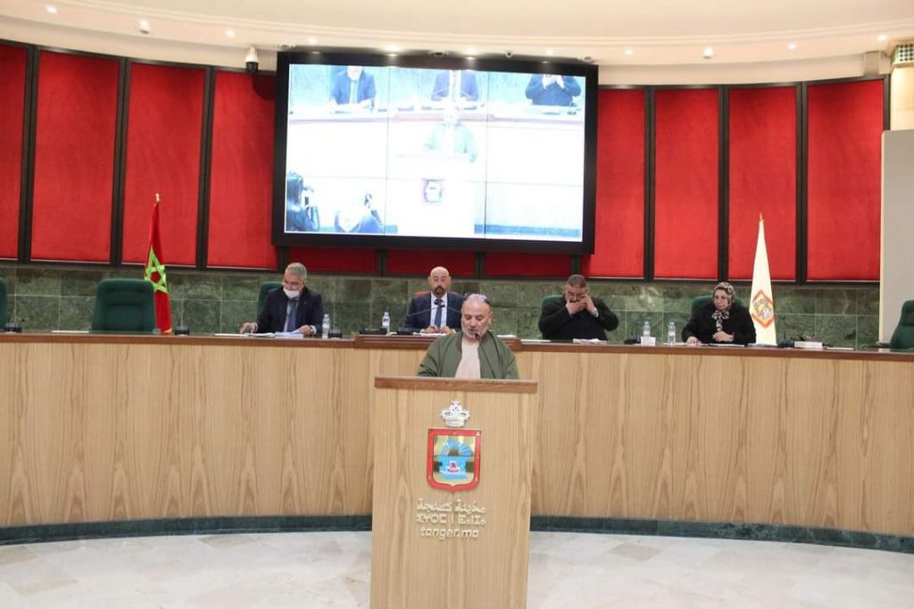 "بيجيدي" طنجة يستغرب من تناقضات التحالف المسير للمجلس الجماعي