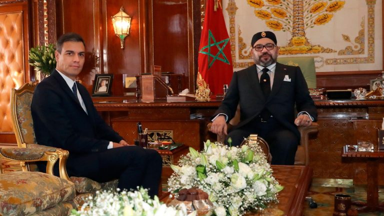 الملك يدعو سانشيز للقيام بزيارة رسمية قريبة للمغرب