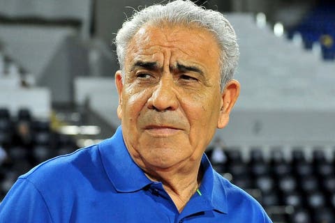 “البنزرتي” يستبعد حارس فريقه الجزائري بسبب صلاة الجمعة