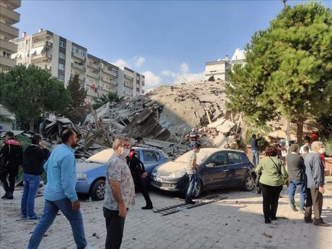 الرئيس الإماراتي يأمر بتقديم 100 مليون دولار لإغاثة المتضررين من الزلزال